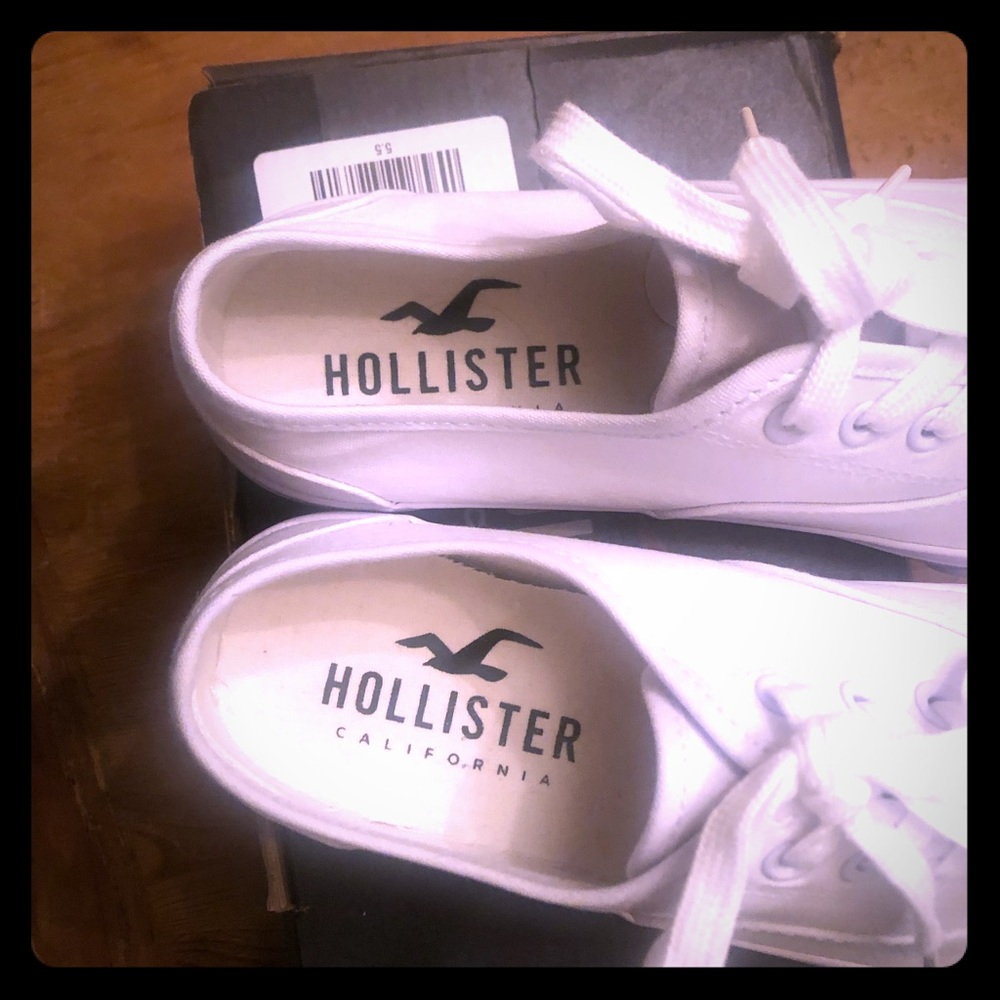 COPY - Hollister Lo White Sneakers